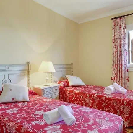 Punta Prima Sleeps 9 Pool Air Con Wifi ヴィラ