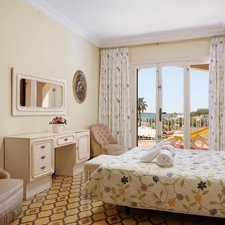 Punta Prima Sleeps 9 Pool Air Con Wifi